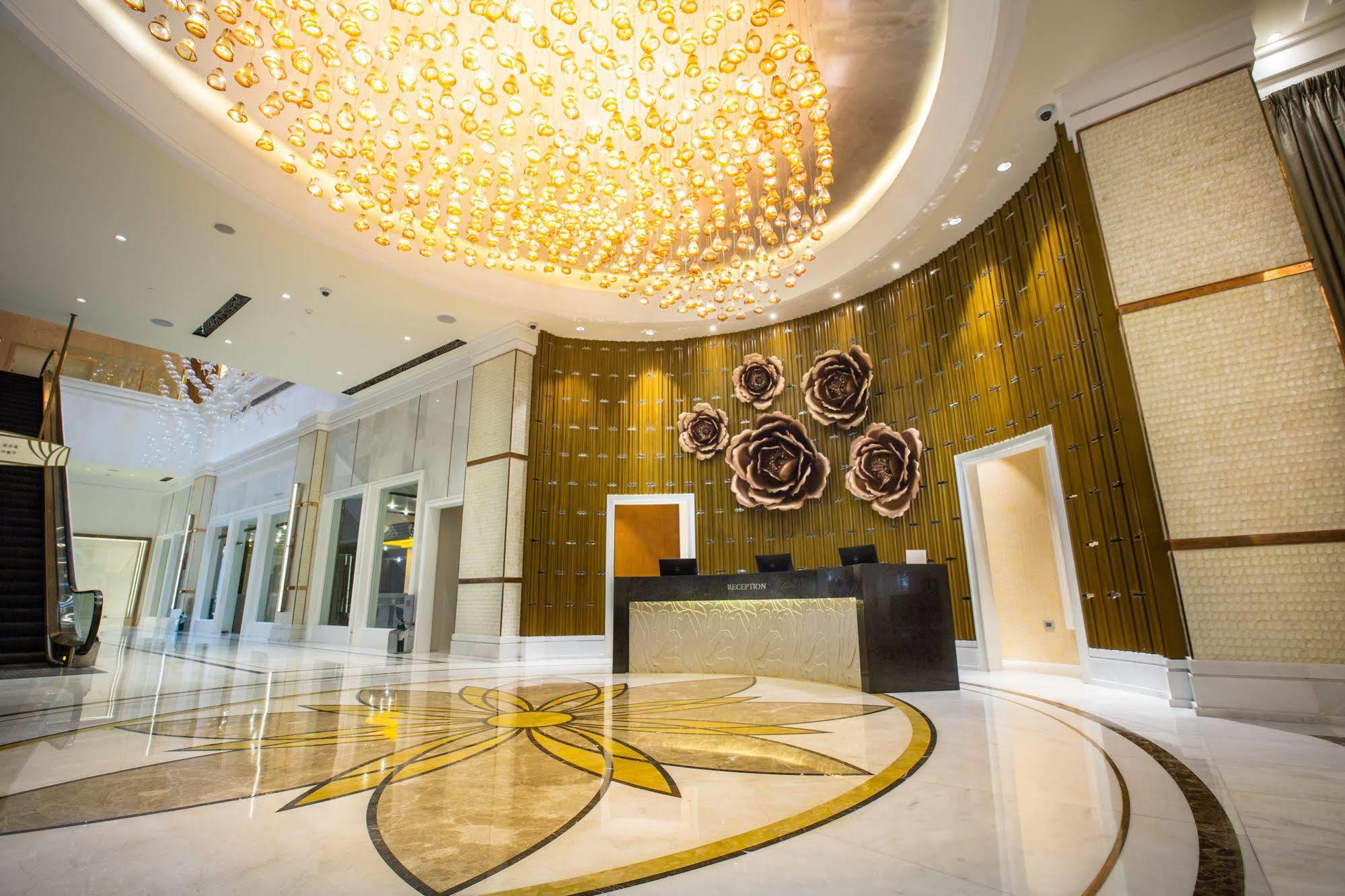 Winford Resort And Casino Manila Exterior foto